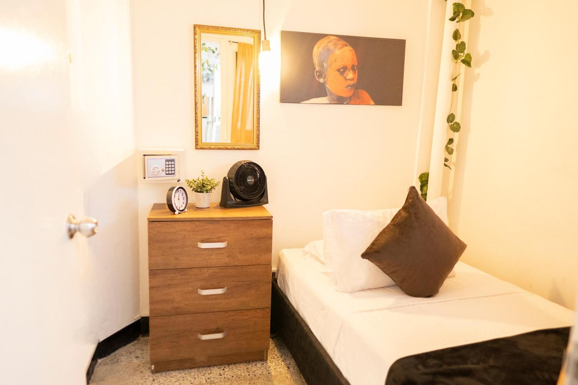 Africa House-Casa Hotel Laureles-La70 메딜린 외부 사진